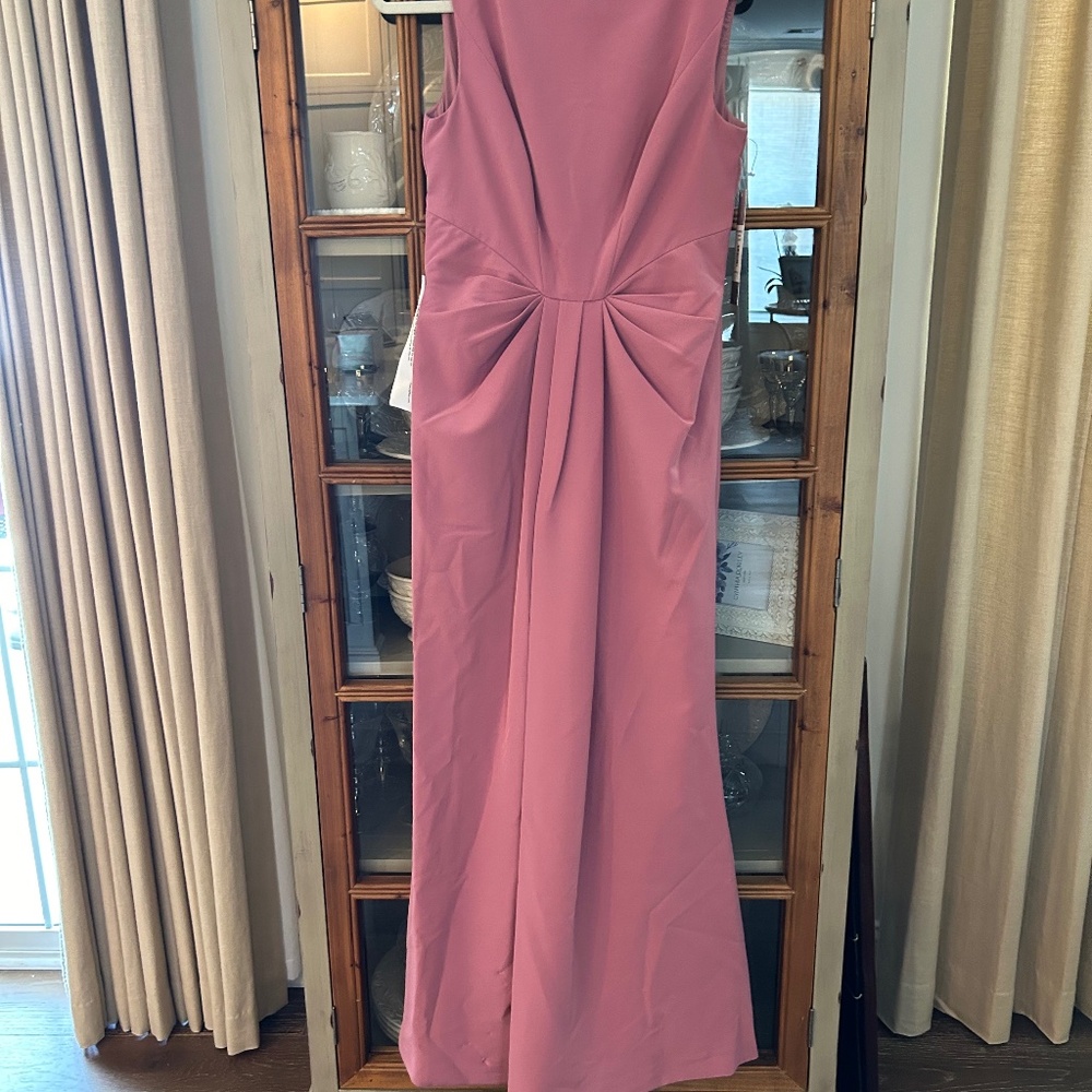 Kay Unger gown